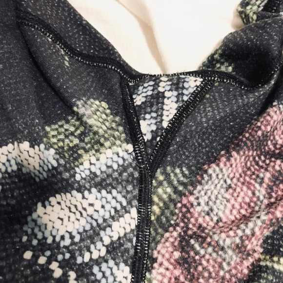 Lululemon Leggings  Floral Pattern - Picture 14 of 14